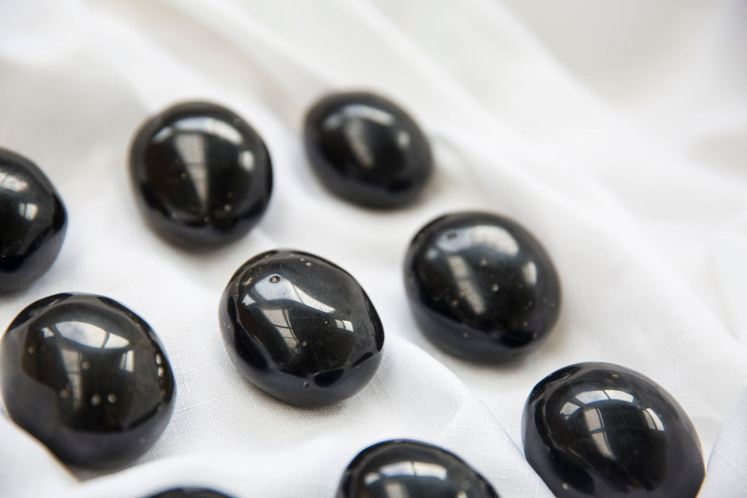 BLACK OBSIDIAN