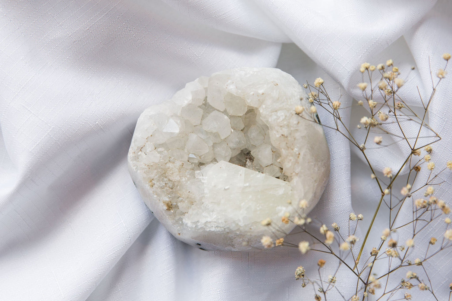APOPHYLLITE