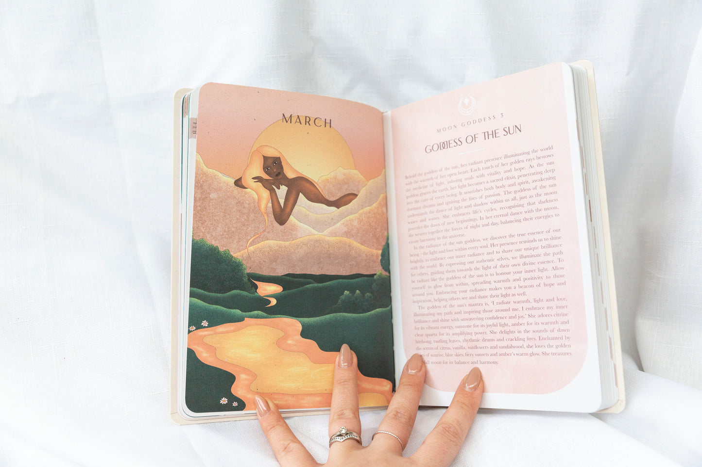 2026 Moon Goddess Diary - Nicci Garaicoa