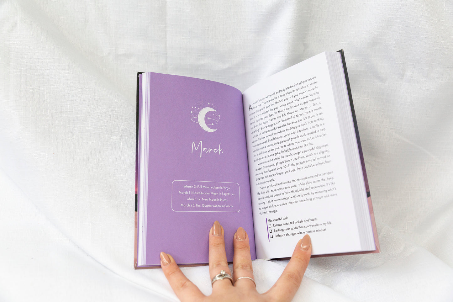 2026 Moonology Diary - Yasmin Boland